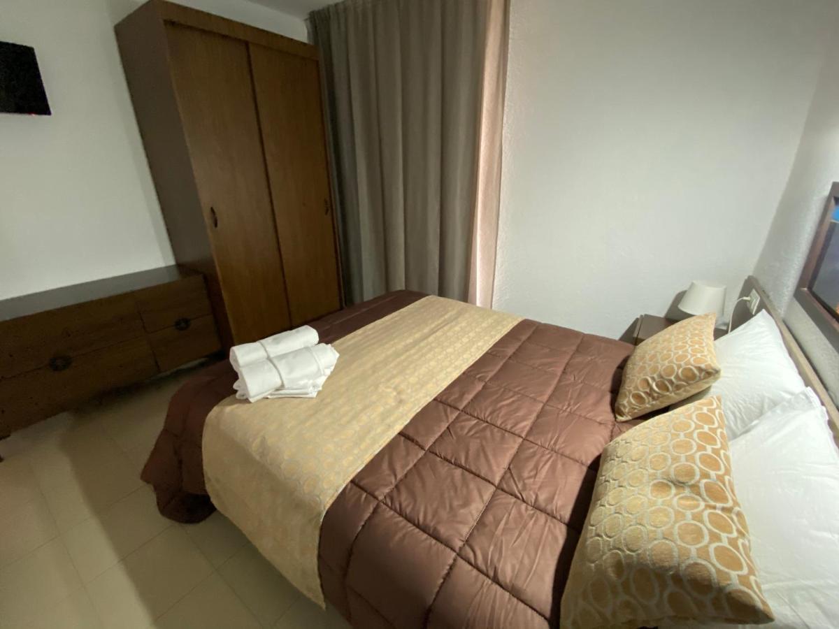Apartamentos Ar Isern Blanes Bagian luar foto